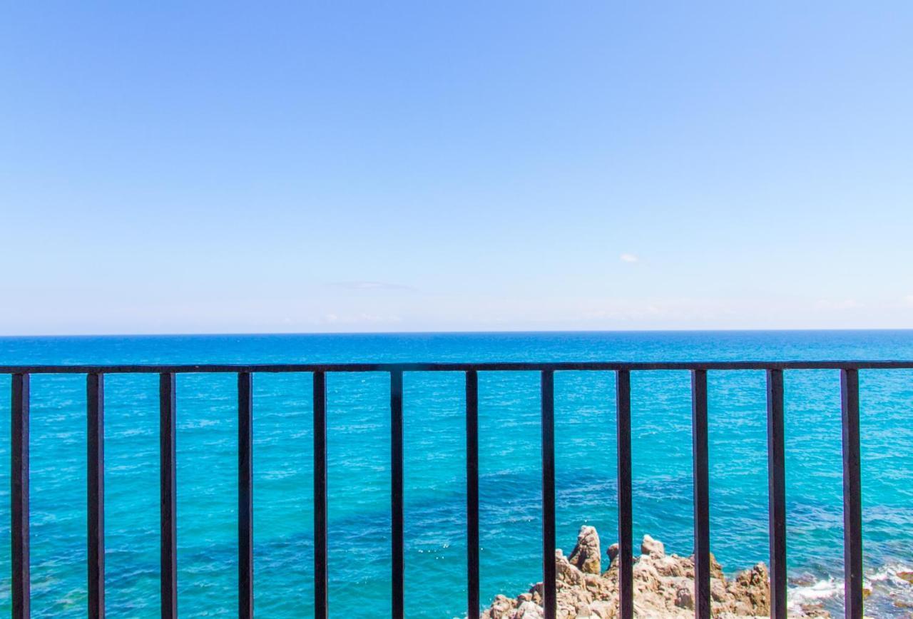 تْشيفالو 77 Rooms المظهر الخارجي الصورة
