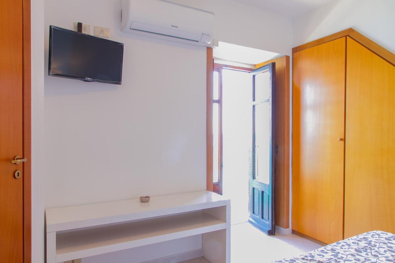 تْشيفالو 77 Rooms المظهر الخارجي الصورة